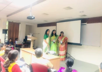 Dr Vandana Hegde Delivering a Lecture on Unruptured Follicle as Faculty at FEHMICON conference 201 Dr Vandana Hegde Delivering a Lecture on Unruptured Follicle as Faculty at FEHMICON conference 201