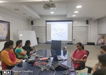 Topic Hormonal Imbalance Gynec Camp at Saven Technologies by Dr Reshmi 4